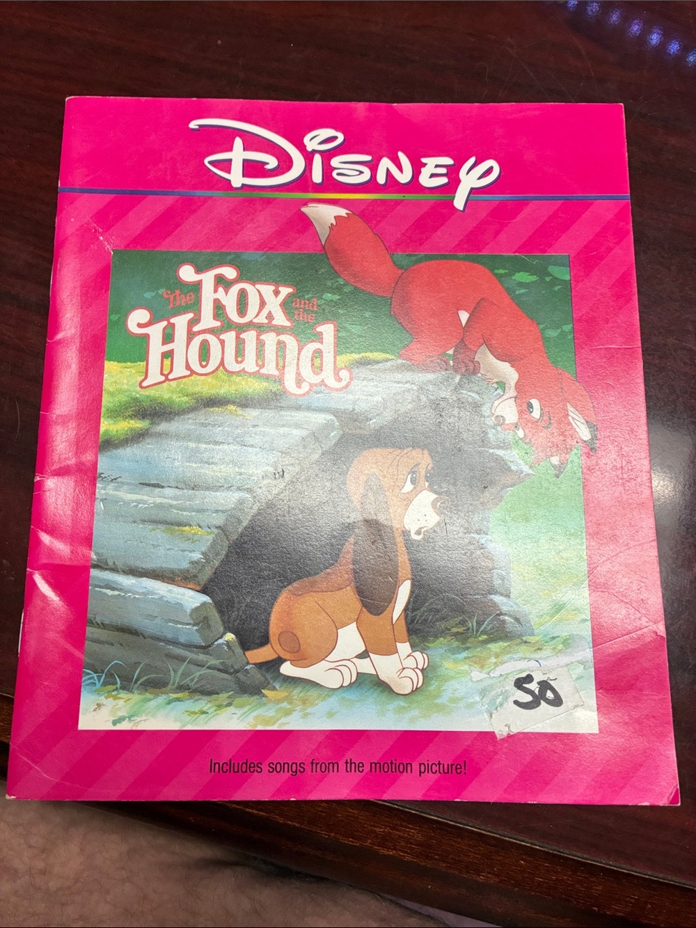 Disney Bright Pink "The Fox and othe Hound" Illustrated Paperback 1990